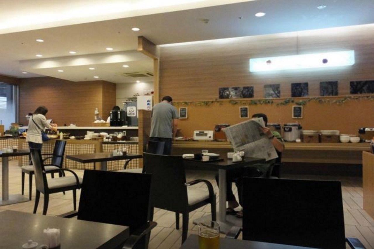 Hotel Vista Sapporo Odori Esterno foto